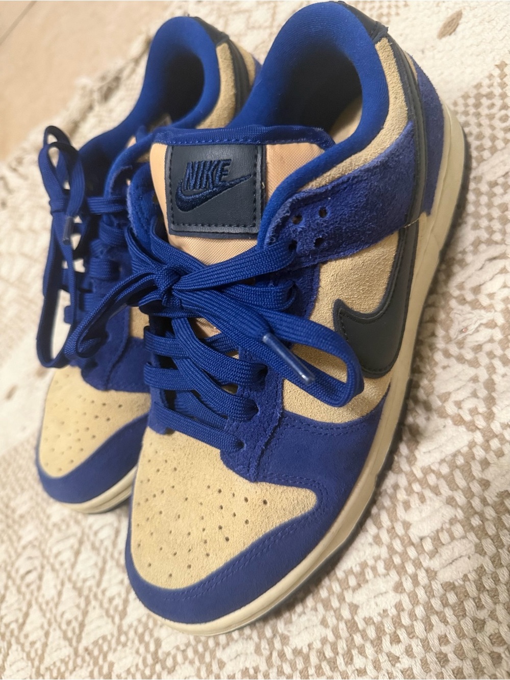 Nike Low-Top LX Sneakers in Blue and Tan